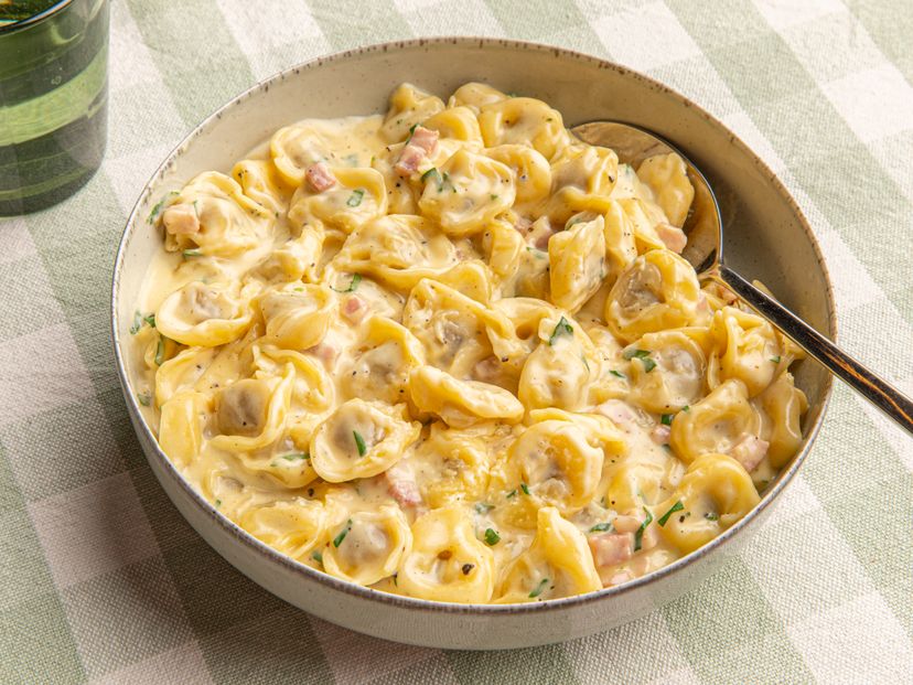 Quick, creamy tortellini alla panna