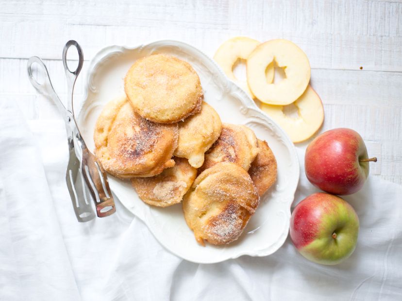 Bavarian apple fritters