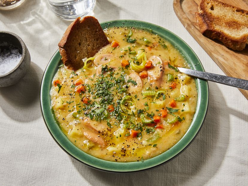 Classic German potato soup (Oma’s Kartoffelsuppe)