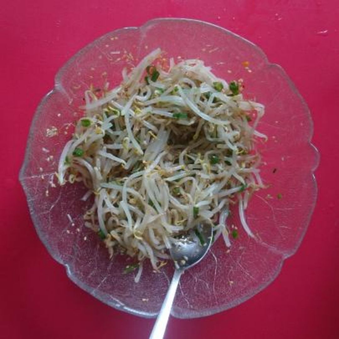 Kongnamul Muchim