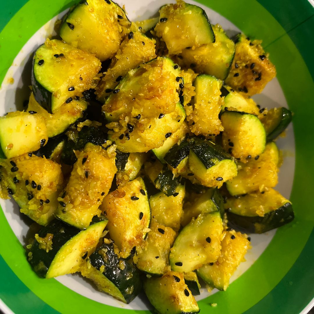 Zucchini with black cumin