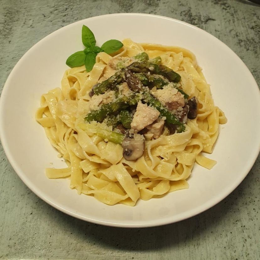 One-Pot Spargel-Champignon-Tagliatelle aus dem Cookit