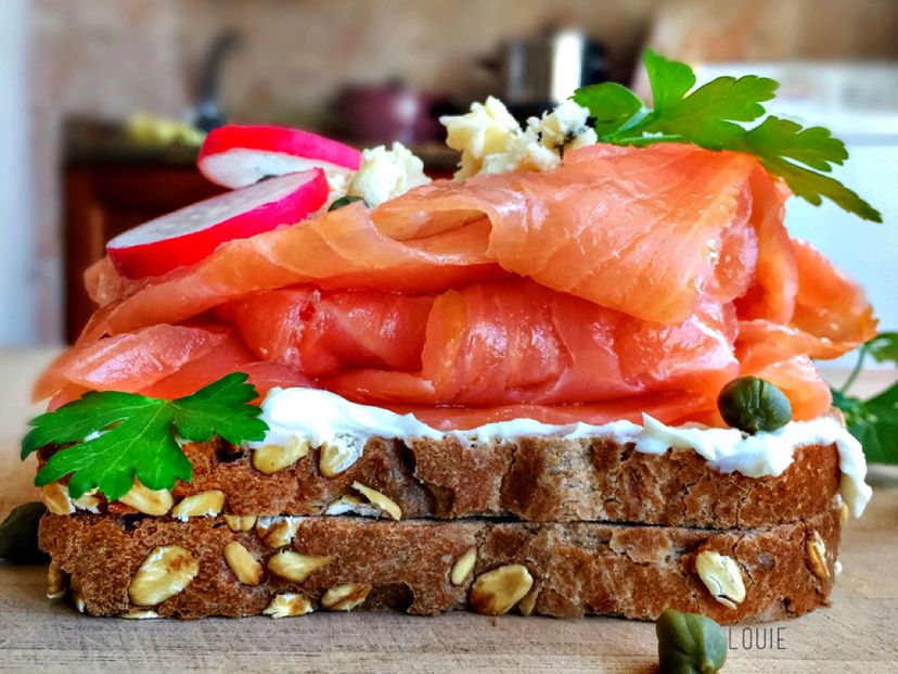 Tartine with salmon and wasabi cream cheese