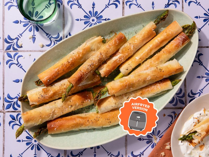 Quick & crispy asparagus parmesan cigars from the air fryer