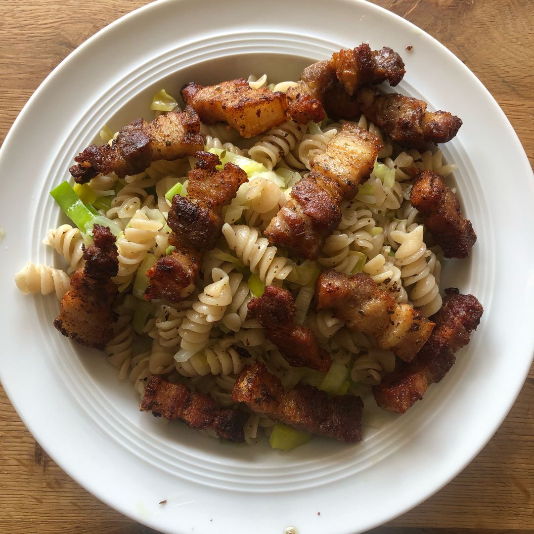 Krautnudeln mit Bauch